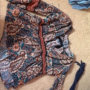 American Eagle top